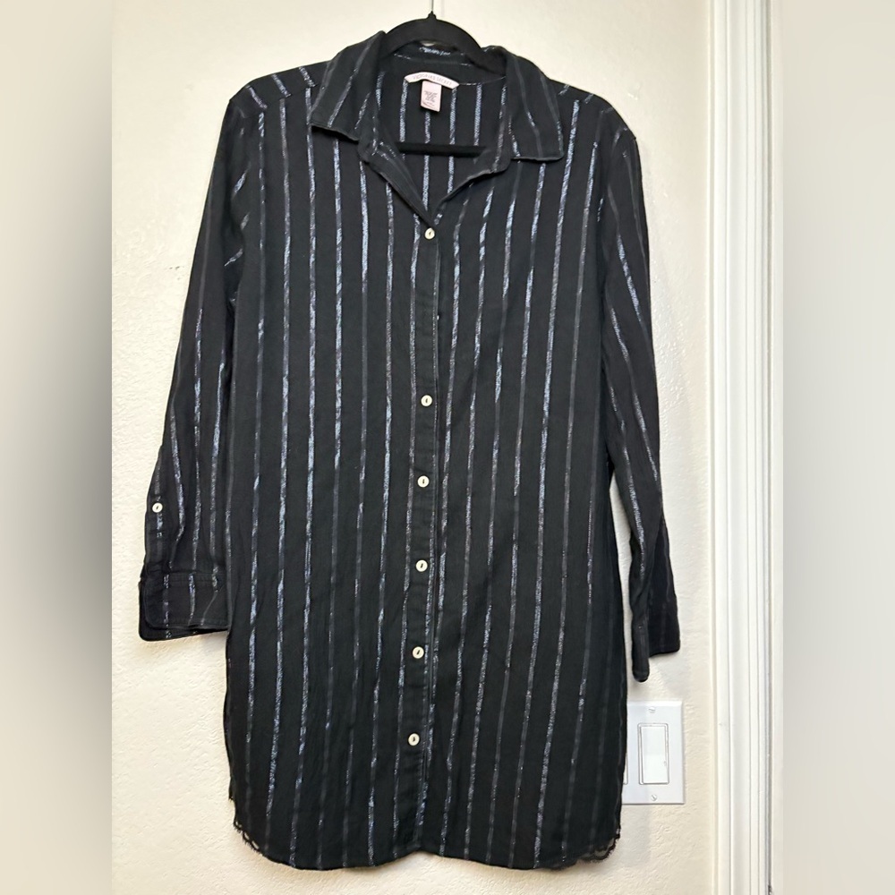 Victoria's Secret Black with Metallic Blue Stripe Button Down Sleepshirt. Size L